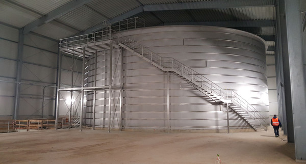 Edelstahlbehälter für Trinkwasser mit 5.000m3 Speichervolumen in Marburg