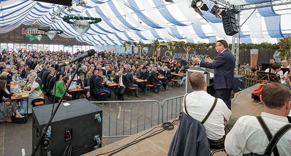 Minister Peter Hauk auf der OberschwabenSchau