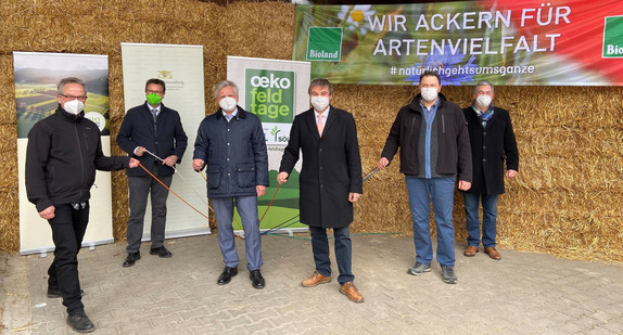 Unterzeichnung der Grundsatzvereinbarung zu den Öko-Feldtagen 2023