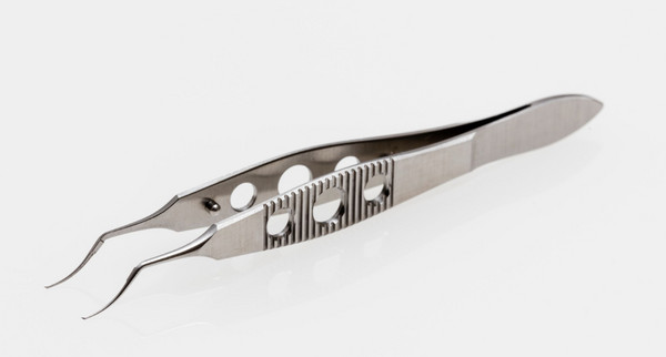 Beispiele der neu entwickelten chirurgischen Instrumente