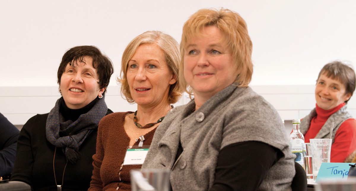 Teilnehmerinnen besuchen eine Schulung für Frauen im Ländlichen Raum