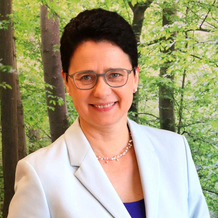 Ministerin Marion Gentges MdL